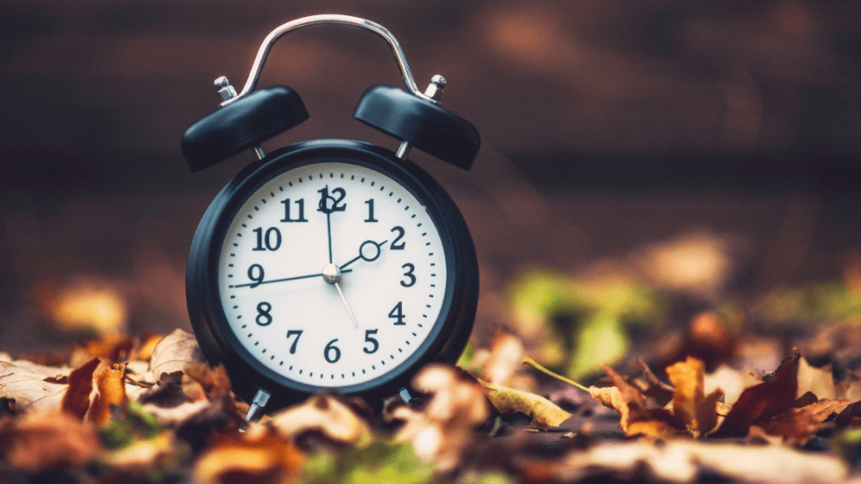 Time Change Brings Earlier Sunsets, Need to Change Batteries in Detectors