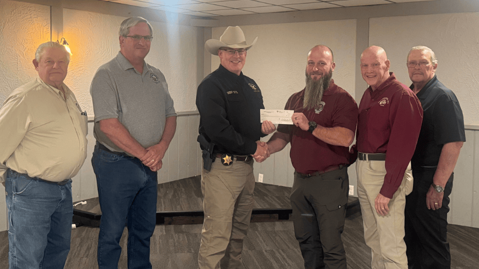 Farmington Elks Lodge Donates $1,000 to Support Shop with a Cop
