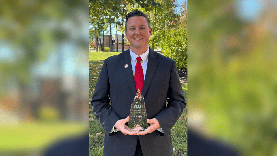MAC President Receives Regional Leadership Award