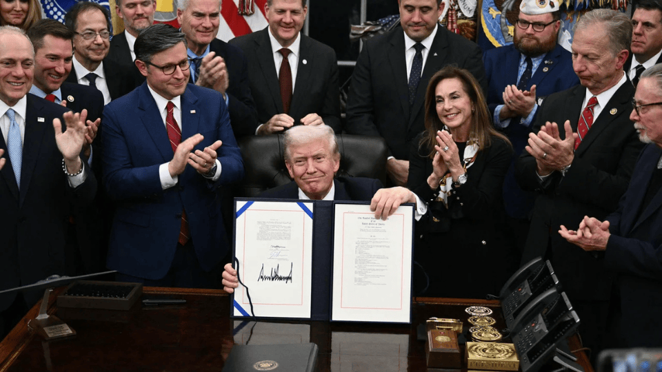 President Trump Signs Bill Ending Record 43-Day Government Shutdown