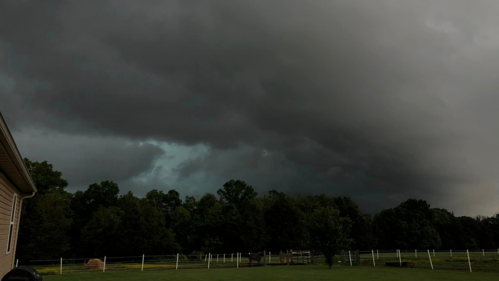 Strong Storm Moves Through Area, Prompting Tornado Warning